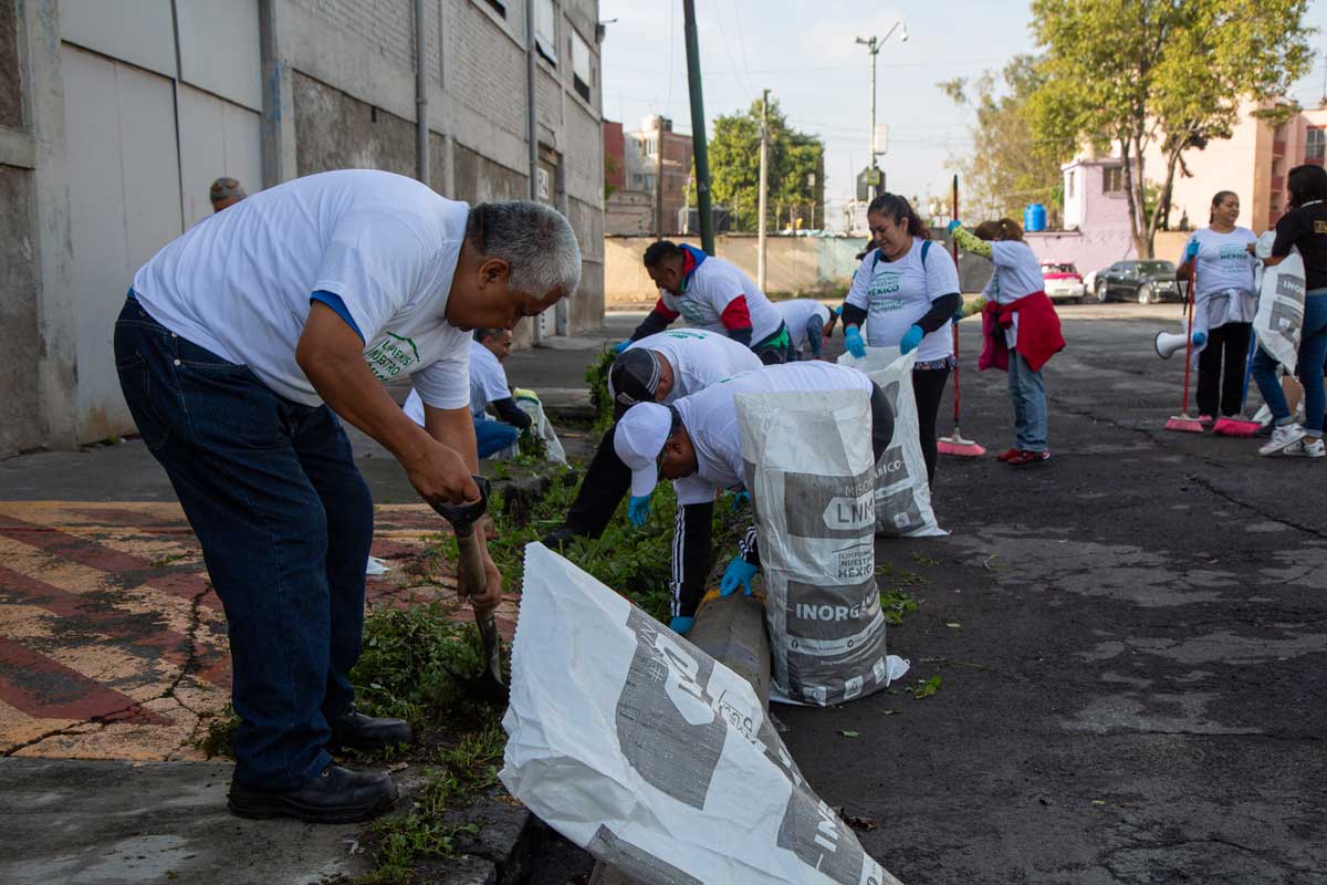 Grupo Bimbo, clean our mexico