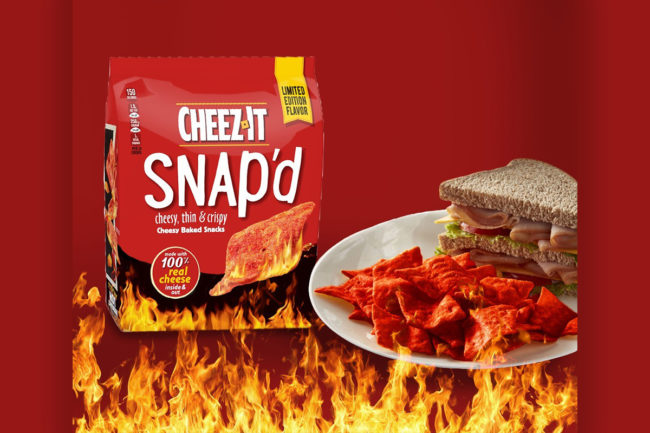 Cheez-It Snap'd Scorchin' Hot Cheddar crackers