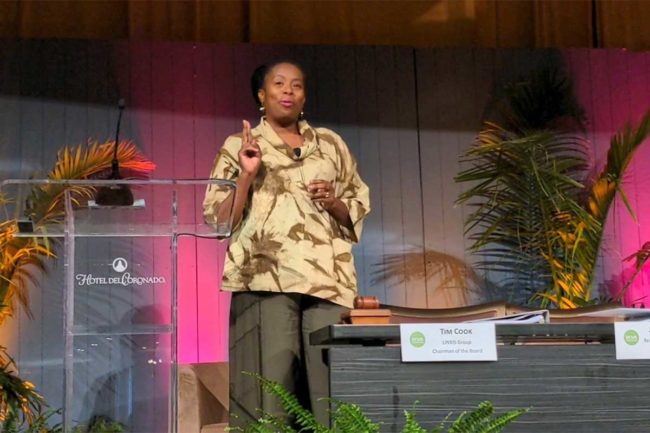 Pauline Kariuki of The Women’s Bakery spoke at BEMA Convention 2022.