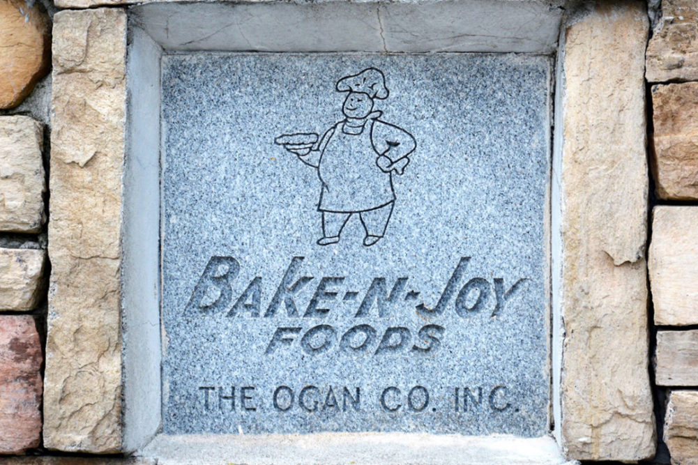 Bake'n Joy Foods sign