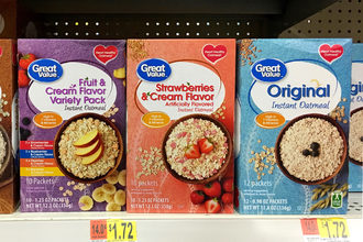 Private brand oatmeal boxes