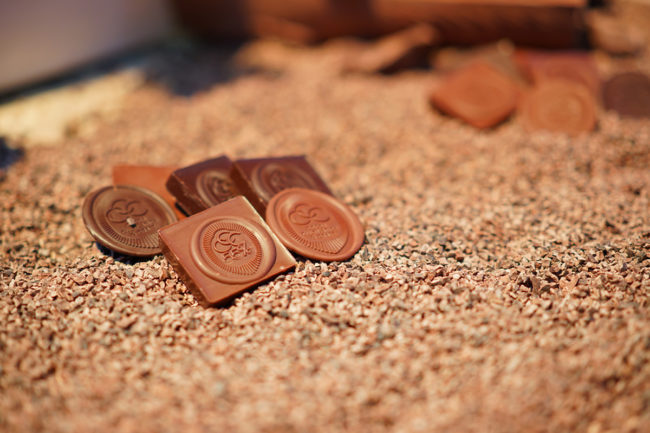 Chocolate pieces, coarse cocoa