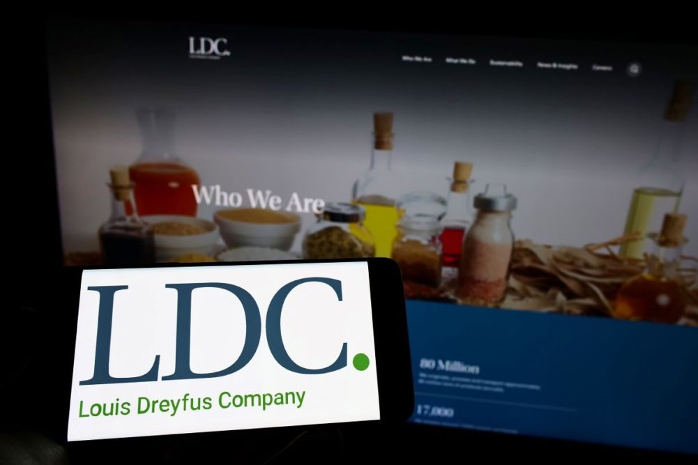 Louis Dreyfus Company website, smart phone, computer screen