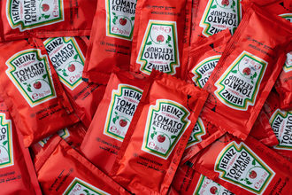 Heinz tomato ketchup packets