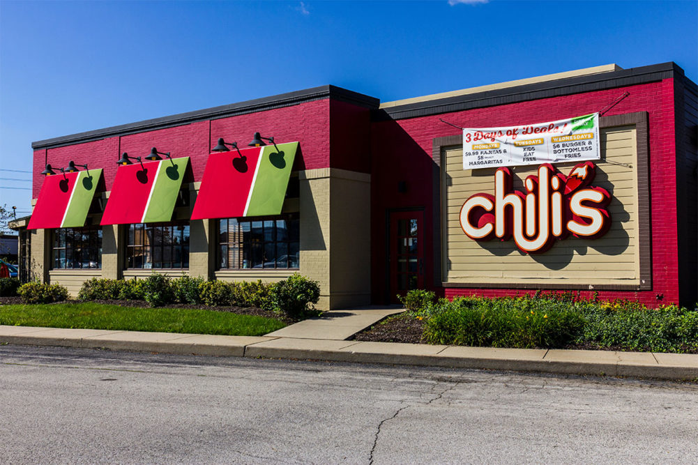 Outside of a Chili's restaurant on a sunny day. 
